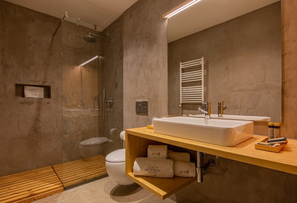 Quarto do Xisto - Casa de Banho - Quinta do Pedregal